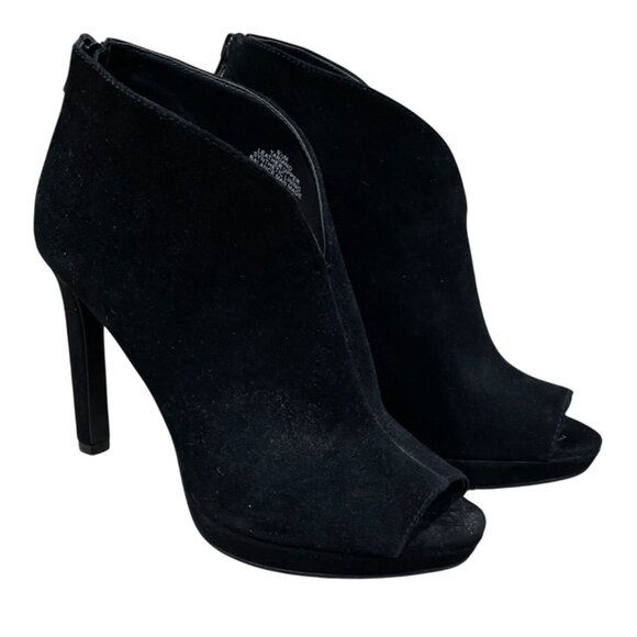 Nine West Tariano Peep Toe Shootie Bootie Black Suede 6.5M - Picture 1 of 11